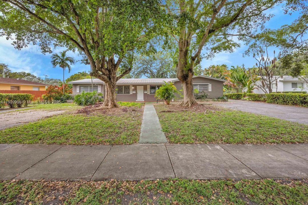 Active With Contract: $1,000,000 (0 beds, 0 baths, 2395 Square Feet)