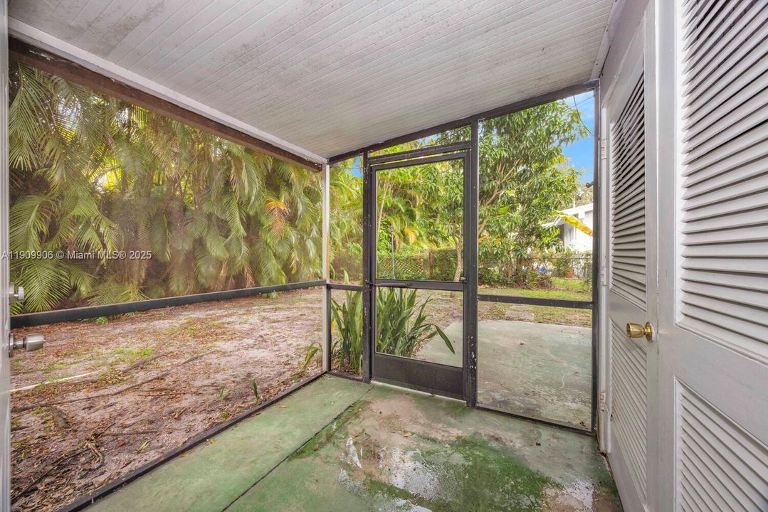 Active With Contract: $1,000,000 (0 beds, 0 baths, 2395 Square Feet)