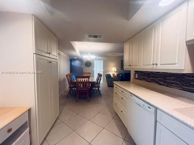 For Sale: $279,000 (2 beds, 2 baths, 1184 Square Feet)