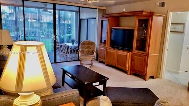 For Sale: $279,000 (2 beds, 2 baths, 1184 Square Feet)