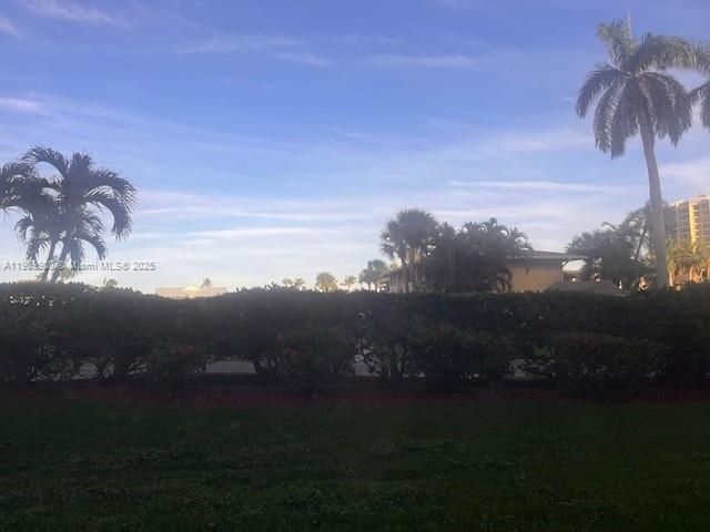 For Sale: $279,000 (2 beds, 2 baths, 1184 Square Feet)