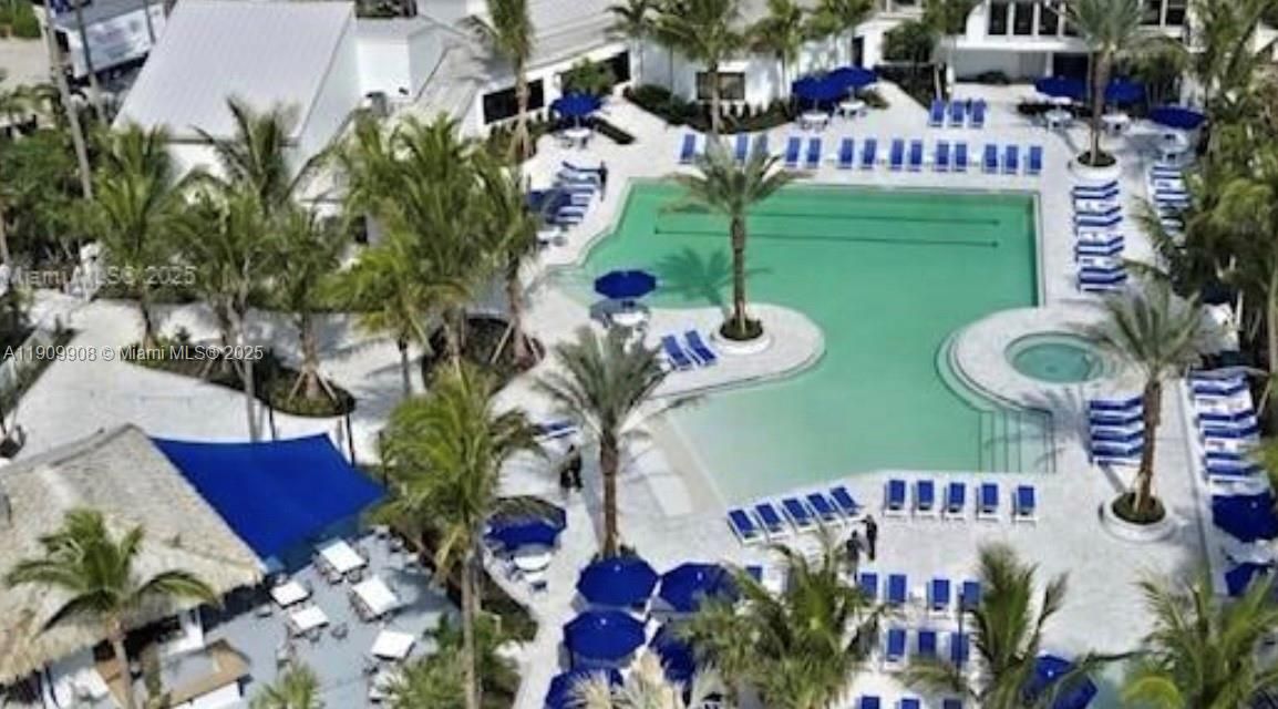 For Sale: $279,000 (2 beds, 2 baths, 1184 Square Feet)