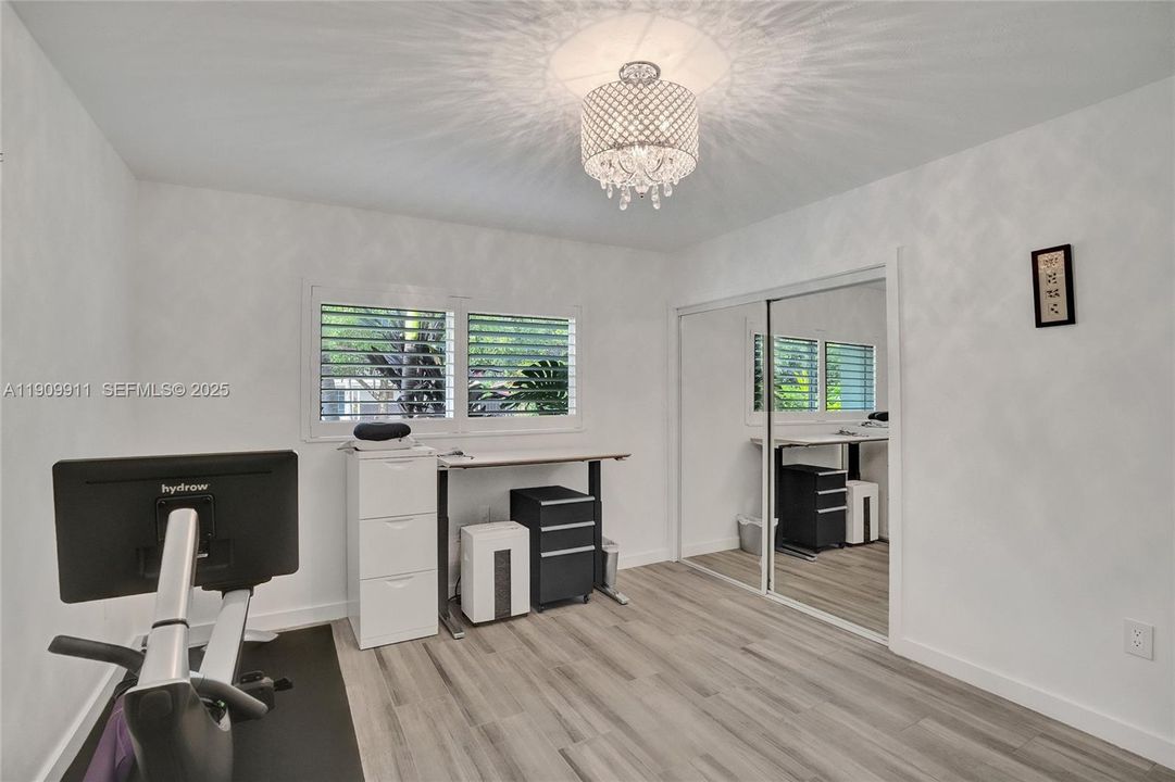 待售: $1,925,000 (5 贝兹, 3 浴室, 2462 平方英尺)