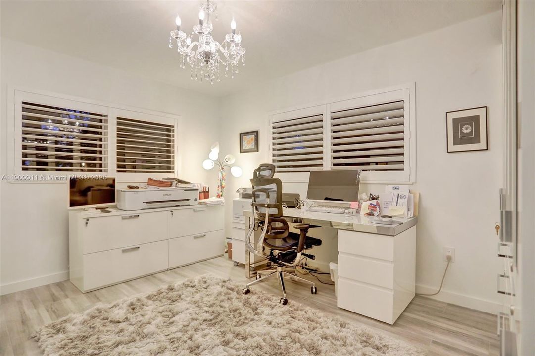 待售: $1,925,000 (5 贝兹, 3 浴室, 2462 平方英尺)