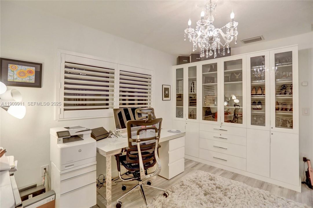 待售: $1,925,000 (5 贝兹, 3 浴室, 2462 平方英尺)