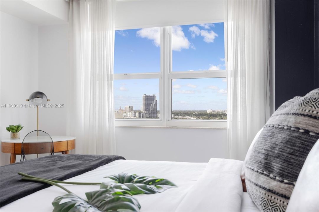 En Venta: $669,000 (1 camas, 2 baños, 679 Pies cuadrados)