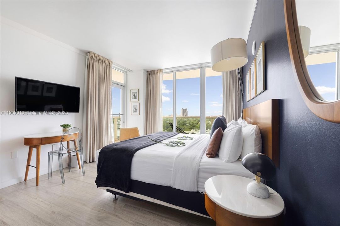 En Venta: $669,000 (1 camas, 2 baños, 679 Pies cuadrados)