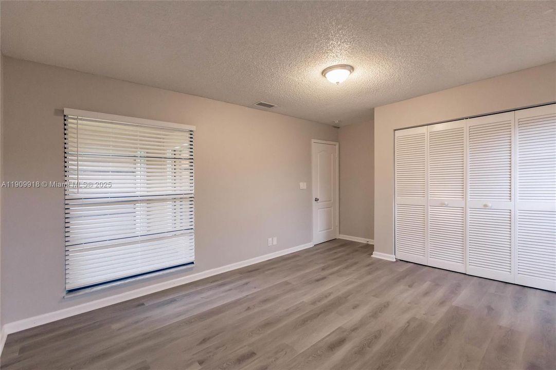 Active With Contract: $669,900 (3 beds, 2 baths, 2106 Square Feet)