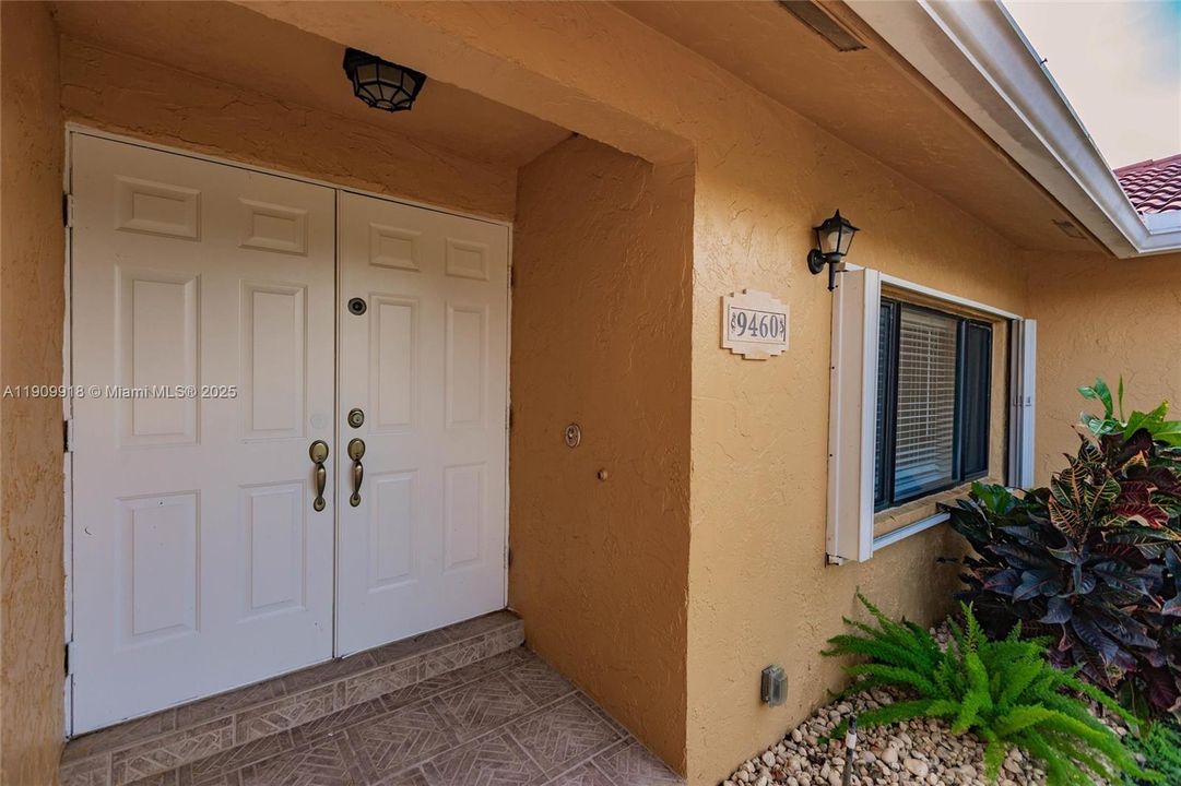 Active With Contract: $669,900 (3 beds, 2 baths, 2106 Square Feet)