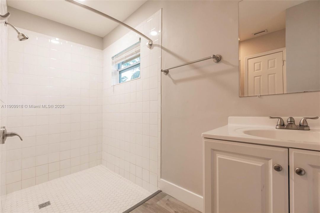 Active With Contract: $669,900 (3 beds, 2 baths, 2106 Square Feet)