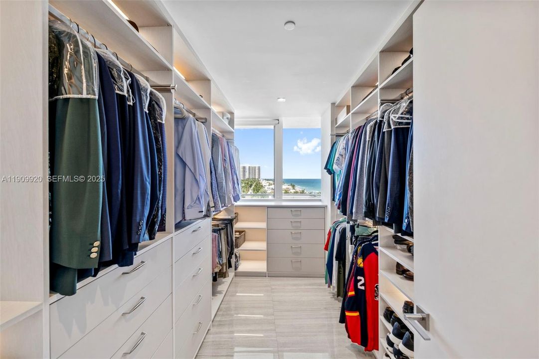 For Sale: $8,150,000 (4 beds, 4 baths, 3767 Square Feet)