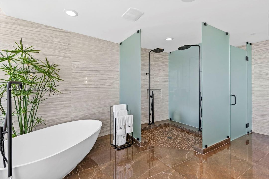 For Sale: $8,150,000 (4 beds, 4 baths, 3767 Square Feet)