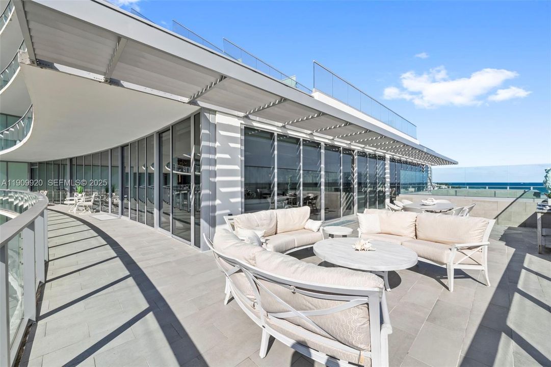 For Sale: $8,150,000 (4 beds, 4 baths, 3767 Square Feet)