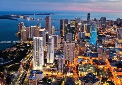 For Rent: $5,000 (2 beds, 2 baths, 1146 Square Feet)