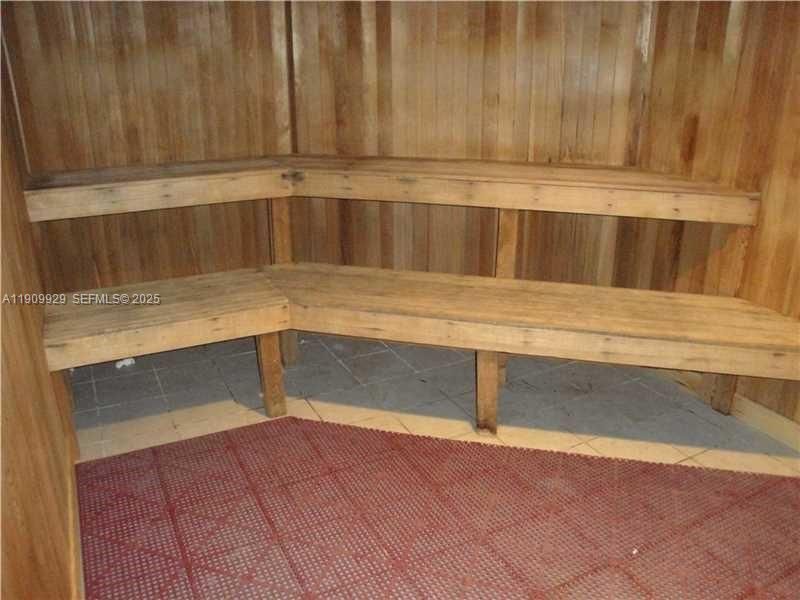 For Rent: $5,000 (2 beds, 2 baths, 1146 Square Feet)