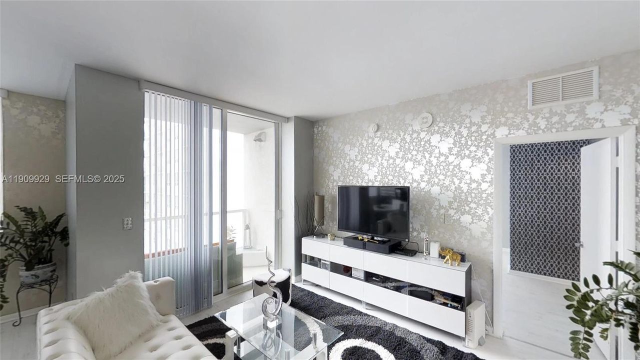 For Rent: $5,000 (2 beds, 2 baths, 1146 Square Feet)