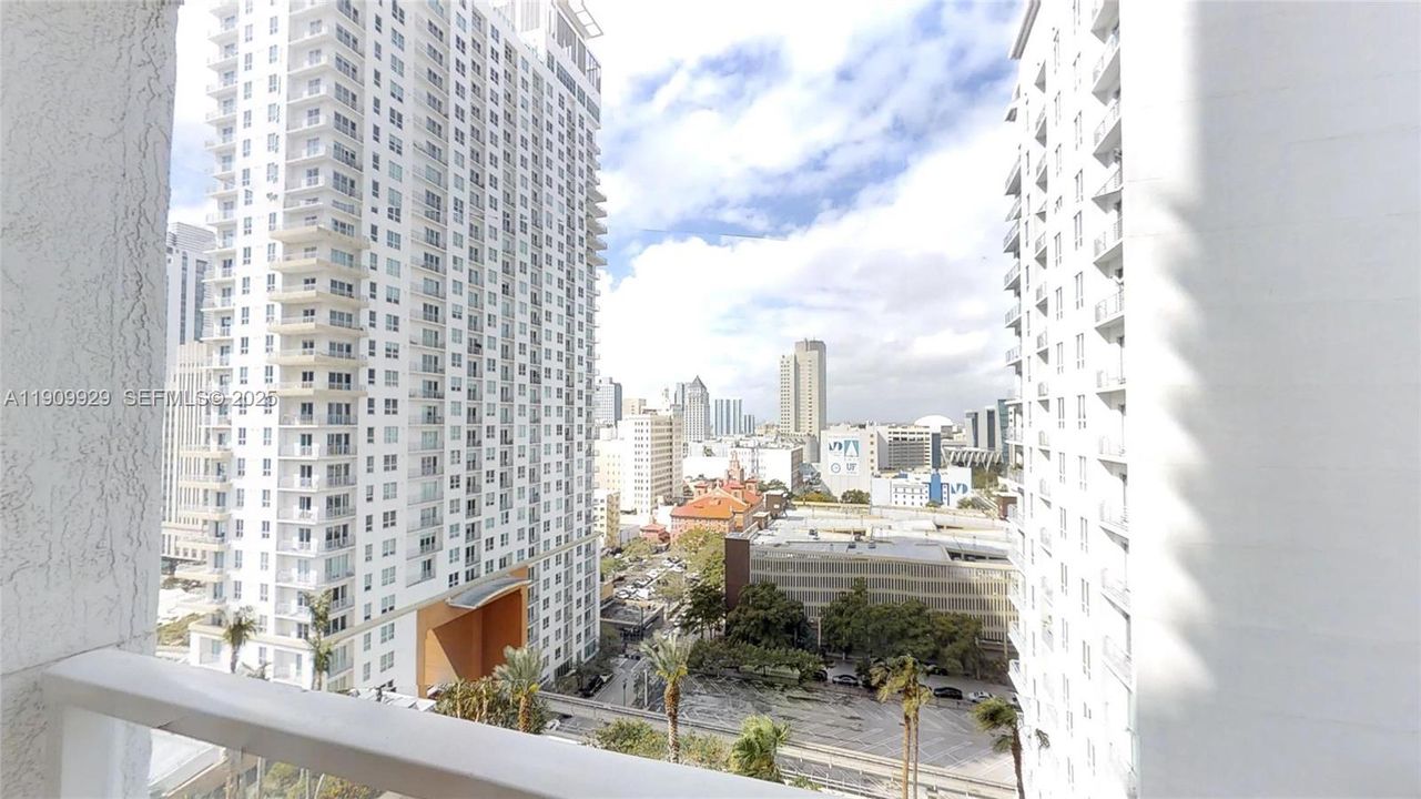 For Rent: $5,000 (2 beds, 2 baths, 1146 Square Feet)