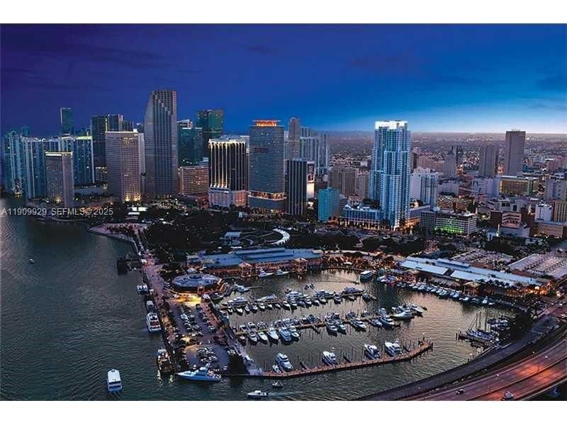 For Rent: $5,000 (2 beds, 2 baths, 1146 Square Feet)