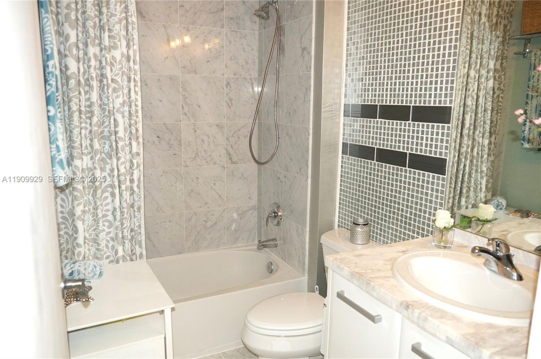 For Rent: $5,000 (2 beds, 2 baths, 1146 Square Feet)