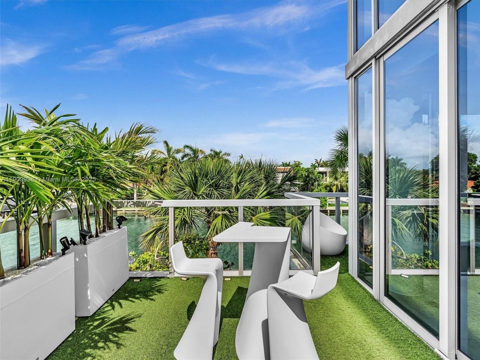 En Venta: $2,000,000 (3 camas, 3 baños, 1882 Pies cuadrados)