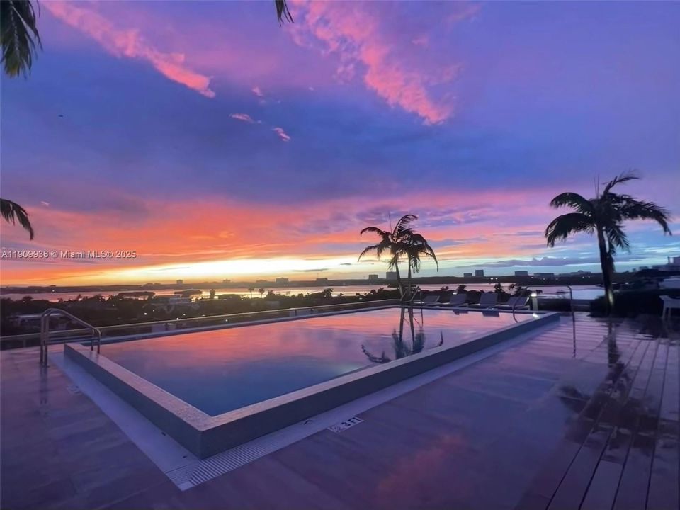 En Venta: $2,000,000 (3 camas, 3 baños, 1882 Pies cuadrados)