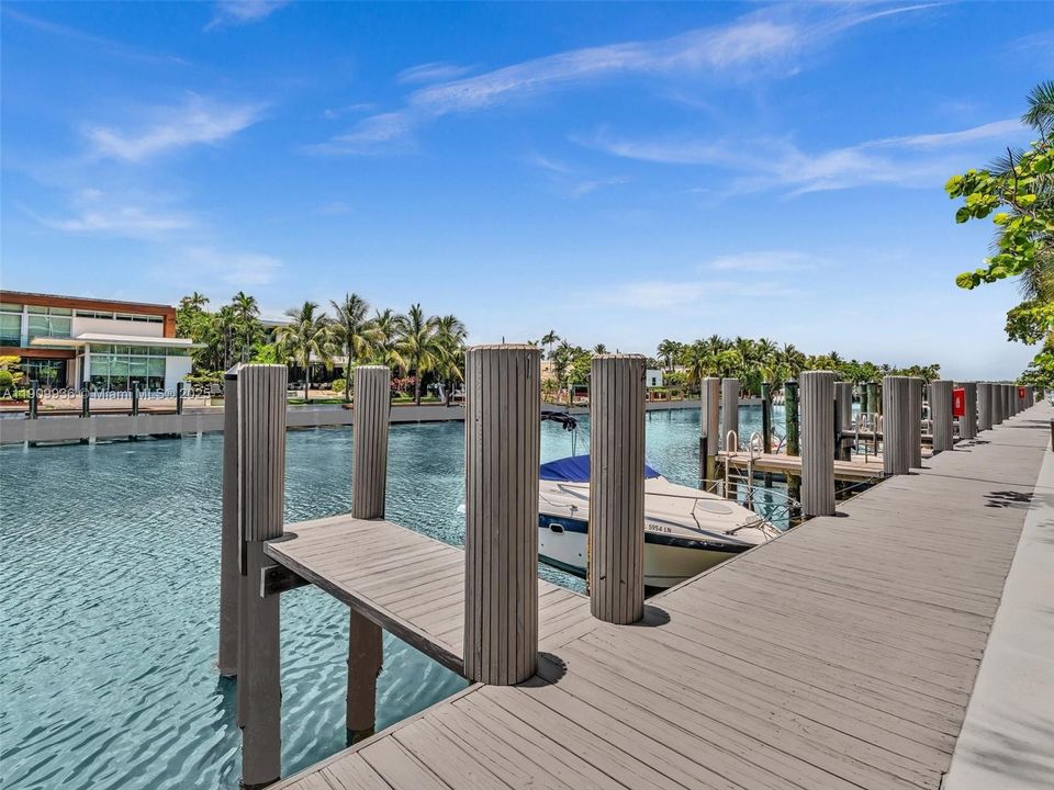 En Venta: $2,000,000 (3 camas, 3 baños, 1882 Pies cuadrados)