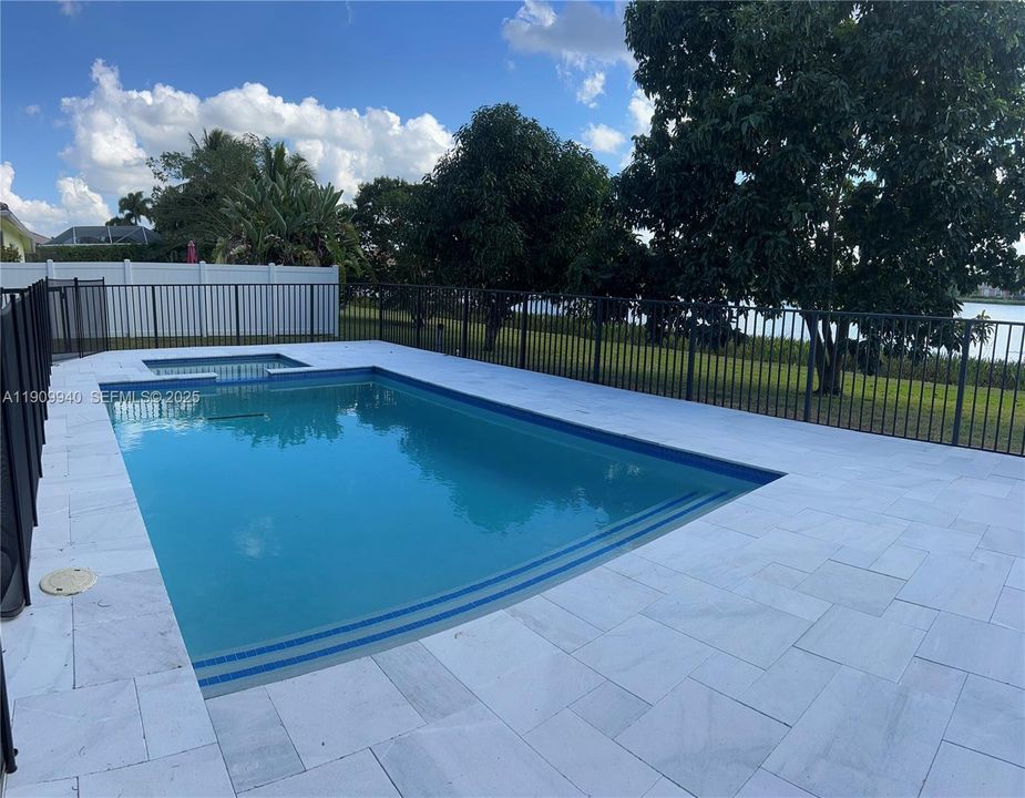 For Rent: $6,500 (3 beds, 2 baths, 1992 Square Feet)