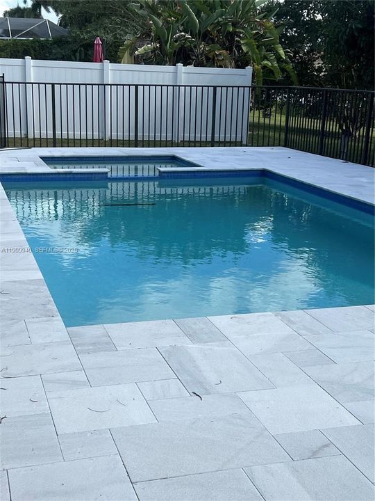 For Rent: $6,500 (3 beds, 2 baths, 1992 Square Feet)