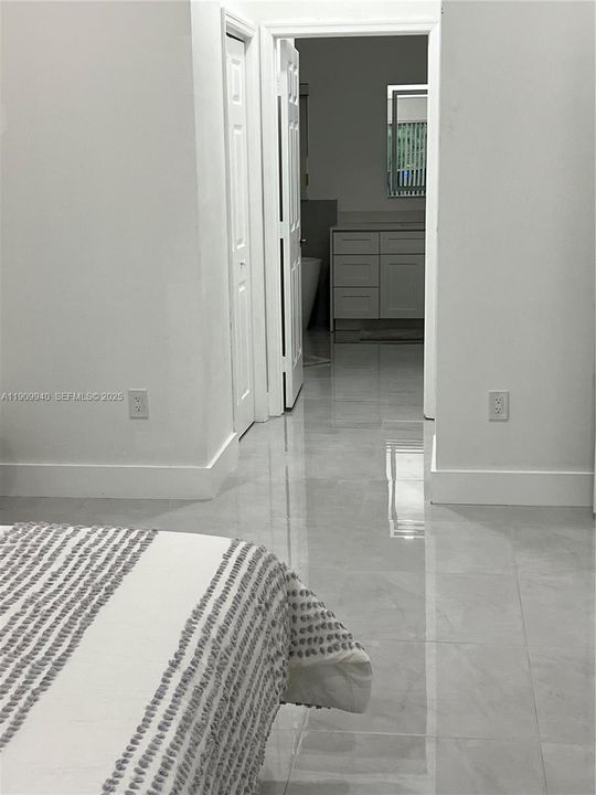 For Rent: $6,500 (3 beds, 2 baths, 1992 Square Feet)