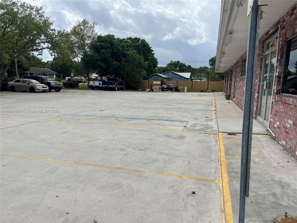 For Rent: $6,000 (0 beds, 0 baths, 0 Square Feet)