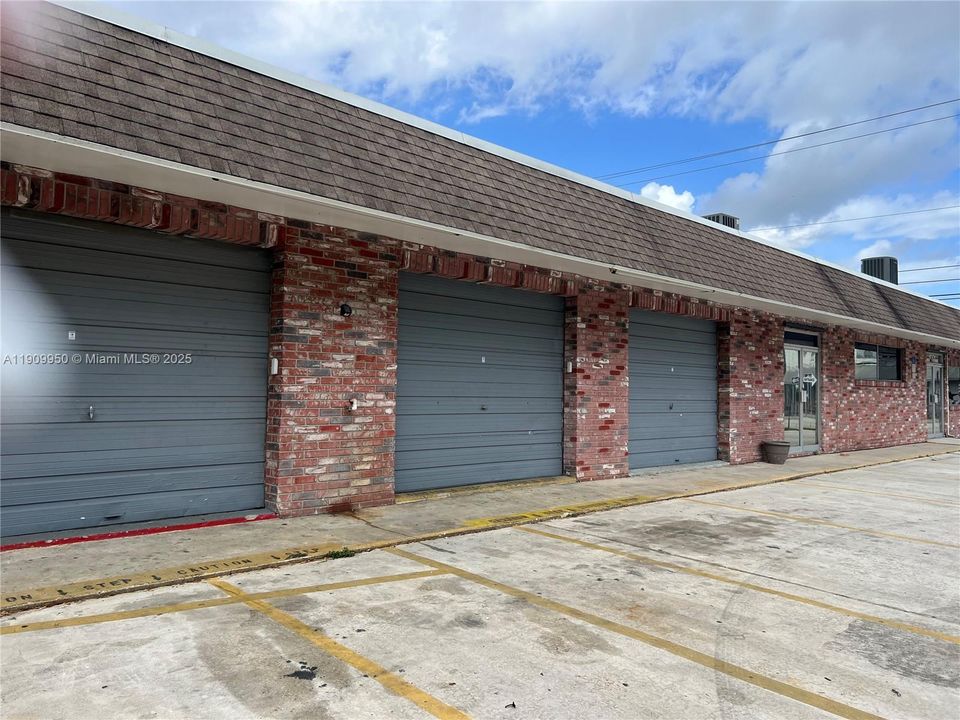 For Rent: $6,000 (0 beds, 0 baths, 0 Square Feet)