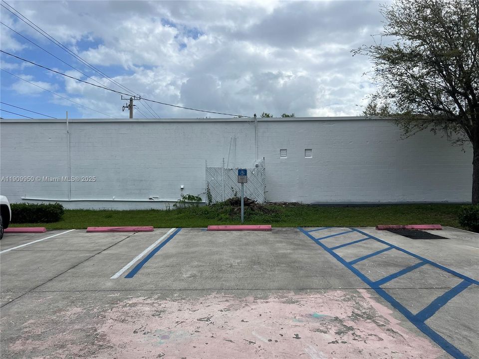 For Rent: $6,000 (0 beds, 0 baths, 0 Square Feet)