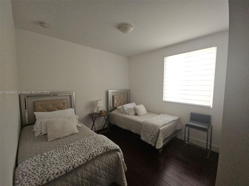 На продажу: $1,450,000 (5 спален, 5 ванн, 3113 Квадратных фут)