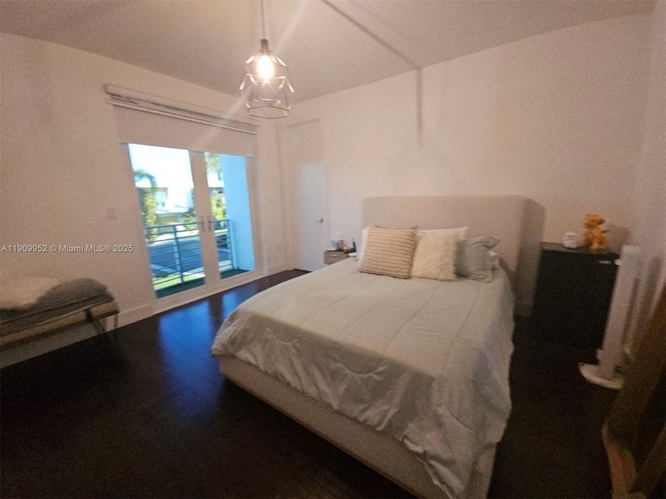 На продажу: $1,450,000 (5 спален, 5 ванн, 3113 Квадратных фут)