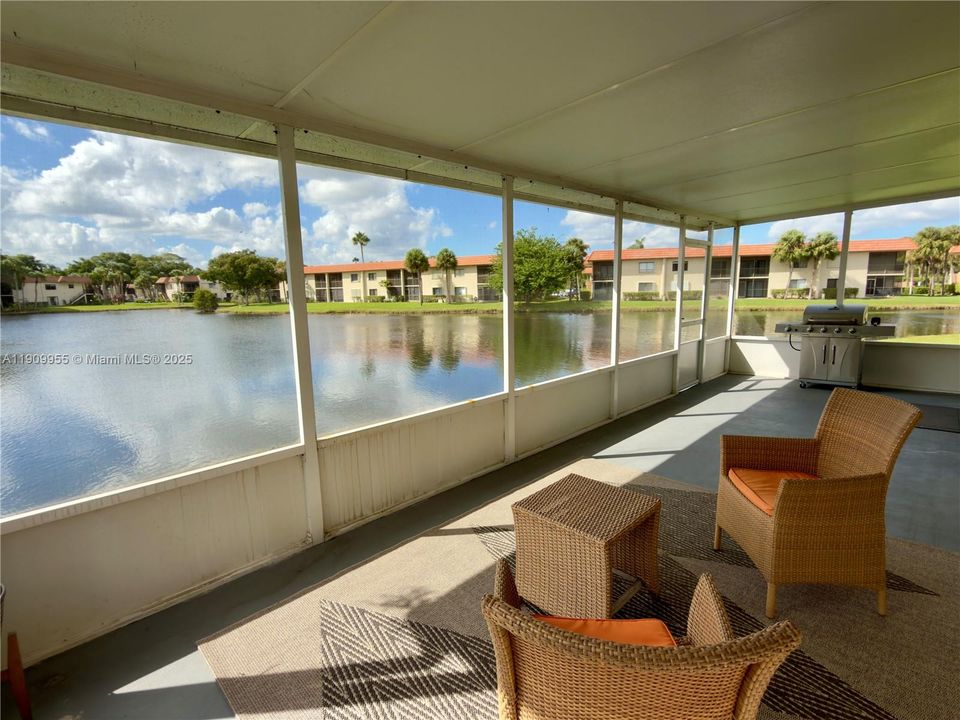 На продажу: $600,000 (3 спален, 2 ванн, 1436 Квадратных фут)