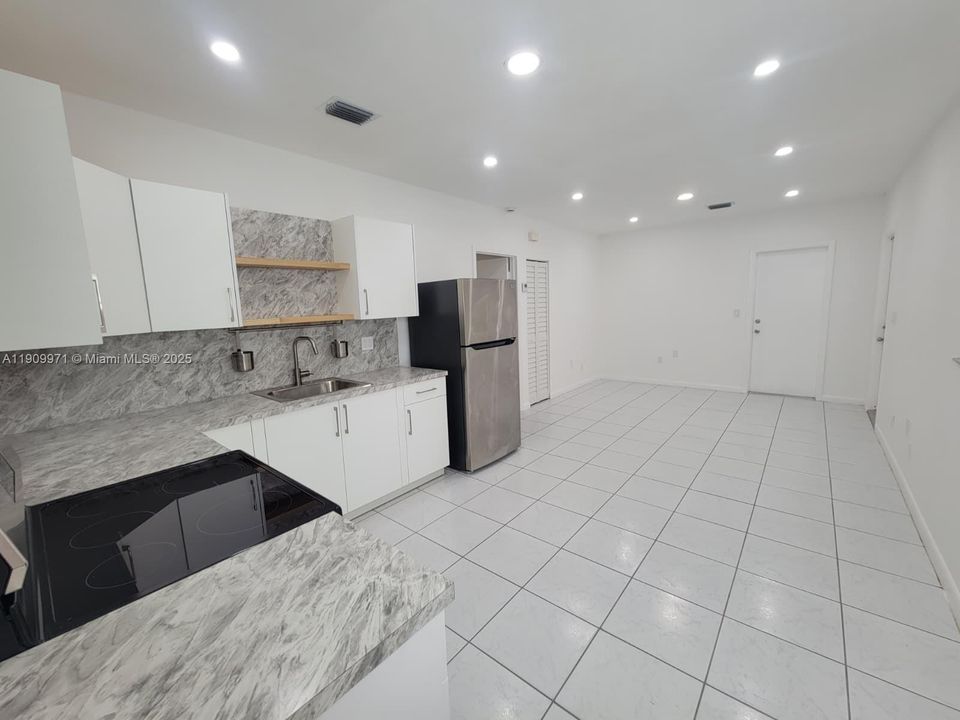 待售: $929,000 (4 贝兹, 3 浴室, 1953 平方英尺)