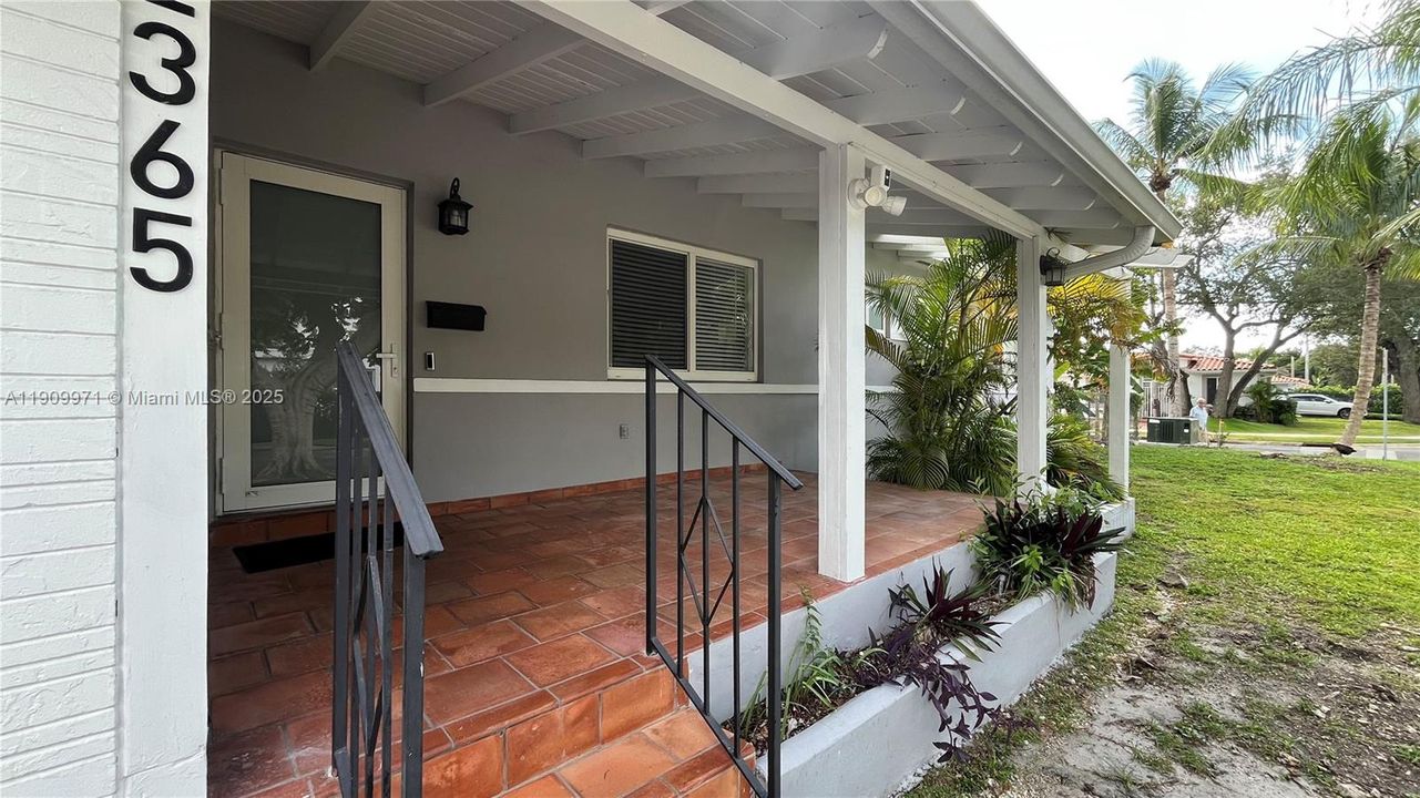 待售: $929,000 (4 贝兹, 3 浴室, 1953 平方英尺)