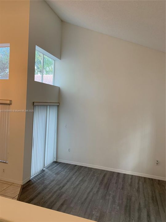 For Rent: $3,500 (3 beds, 2 baths, 1628 Square Feet)