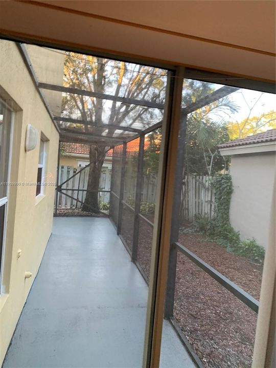 For Rent: $3,500 (3 beds, 2 baths, 1628 Square Feet)