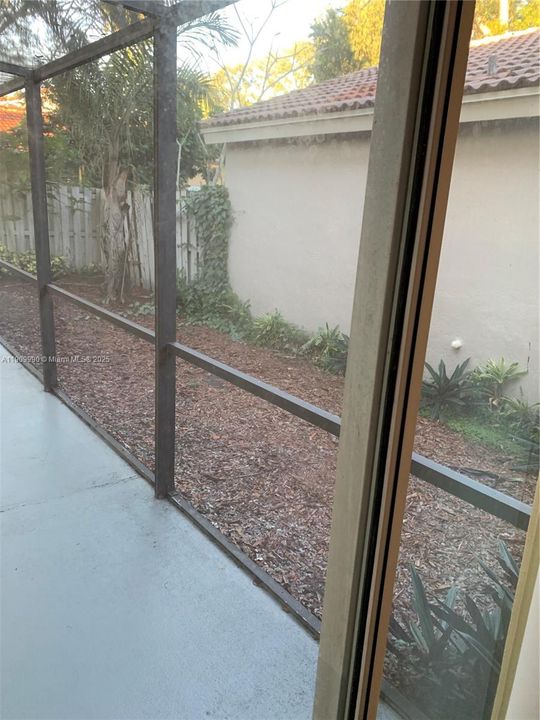 For Rent: $3,500 (3 beds, 2 baths, 1628 Square Feet)