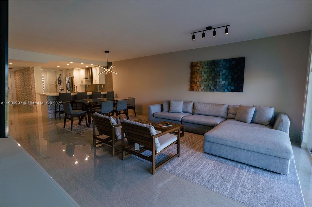 For Rent: $3,800 (3 beds, 2 baths, 1444 Square Feet)