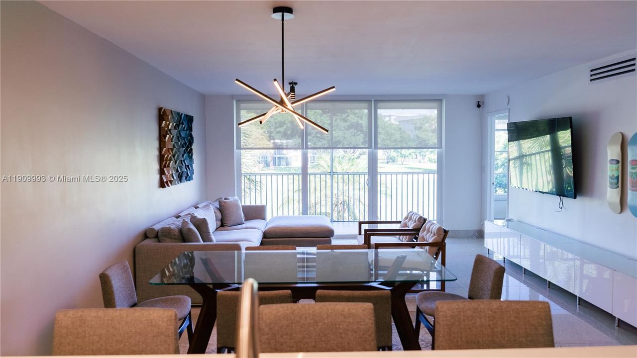 For Rent: $3,800 (3 beds, 2 baths, 1444 Square Feet)