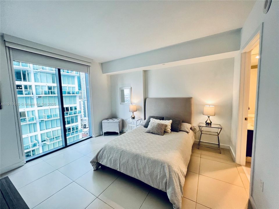 В аренду: $3,000 (1 спален, 1 ванн, 790 Квадратных фут)