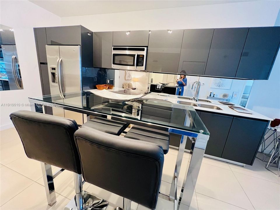 В аренду: $3,000 (1 спален, 1 ванн, 790 Квадратных фут)