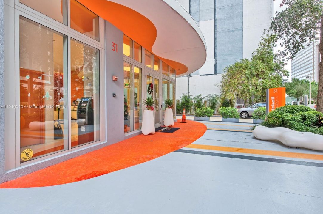 В аренду: $3,000 (1 спален, 1 ванн, 790 Квадратных фут)