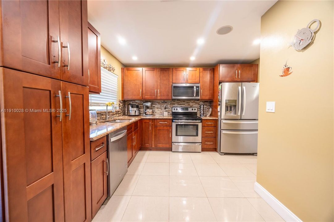 Active With Contract: $485,000 (3 beds, 2 baths, 1740 Square Feet)