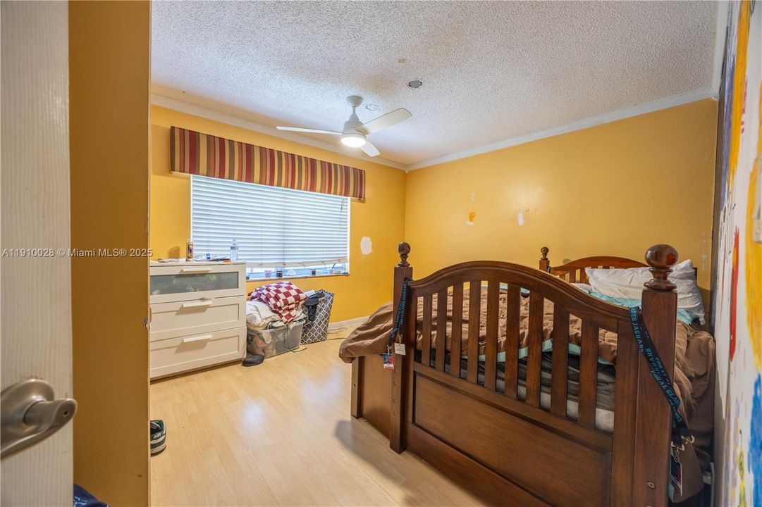 Active With Contract: $485,000 (3 beds, 2 baths, 1740 Square Feet)