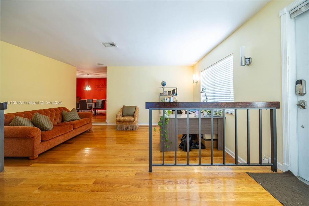 Active With Contract: $485,000 (3 beds, 2 baths, 1740 Square Feet)