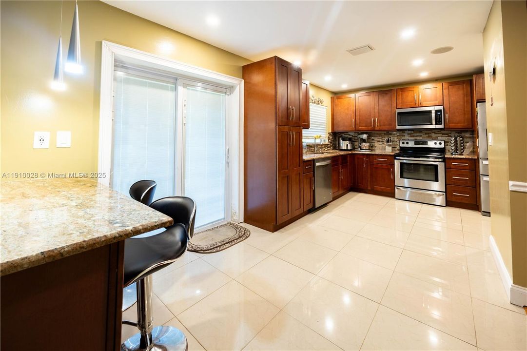 Active With Contract: $485,000 (3 beds, 2 baths, 1740 Square Feet)