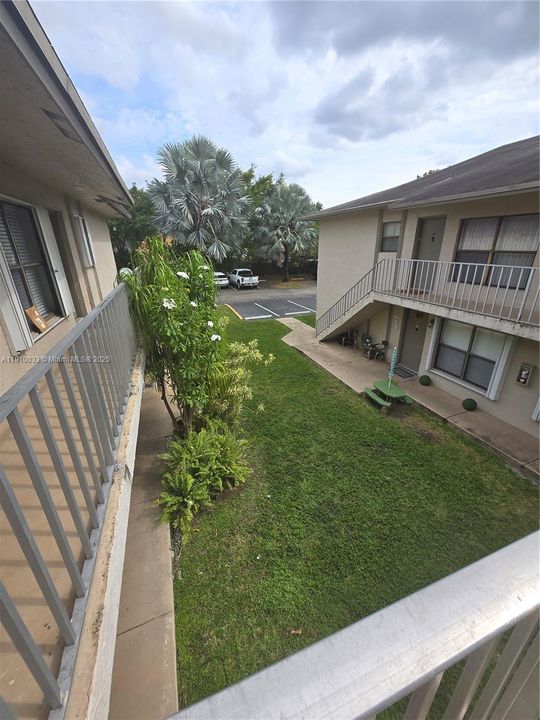 Под контрактом: $2,000 (2 спален, 2 ванн, 750 Квадратных фут)